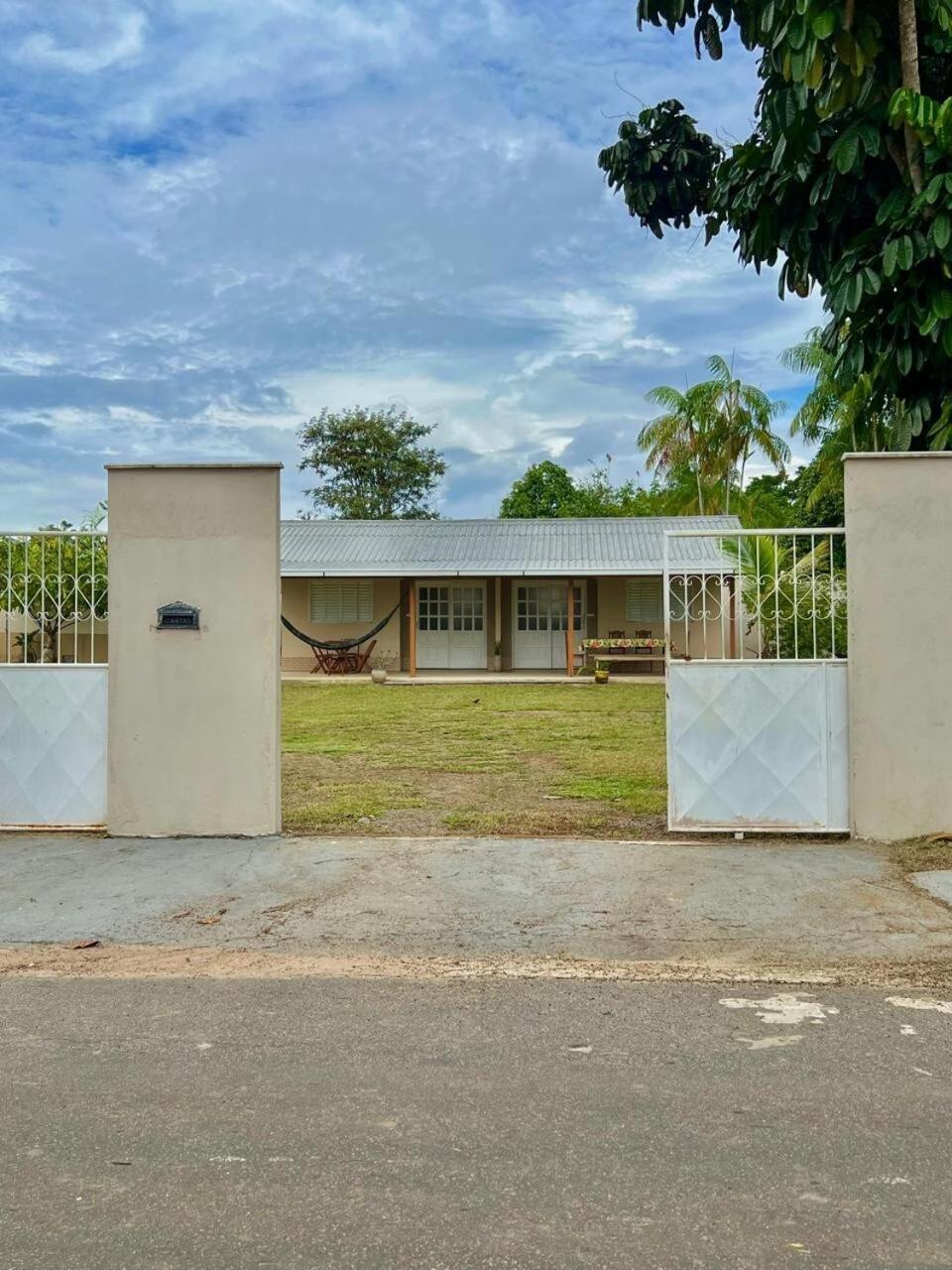 Casa Bouganville - Quarto Com Cozinha Novo Airao Luaran gambar